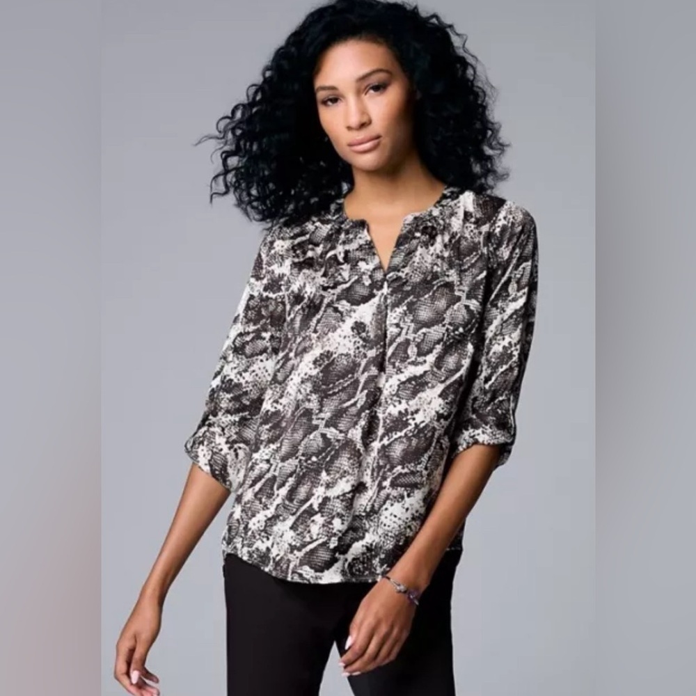 Simply Vera Wang Black White Snake Skin Roll Tab Blouse Animal Print M Medium